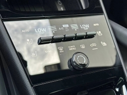 Porsche Cayenne Base AWD 2026