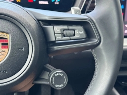 Porsche Cayenne Base AWD 2026