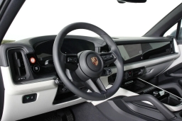 Porsche Cayenne Base AWD 2026