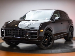 Porsche Cayenne Base AWD 2026