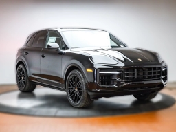 Porsche Cayenne Base AWD 2026