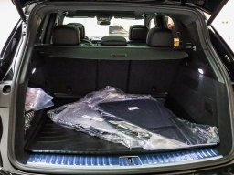 Porsche Cayenne Base AWD 2026