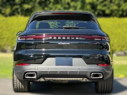Porsche Cayenne Base AWD 2026