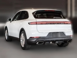 Porsche Cayenne Base AWD 2026