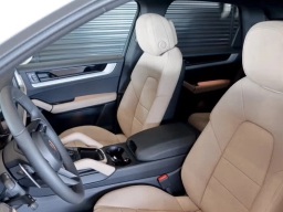 Porsche Cayenne Base AWD 2026