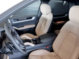 Porsche Cayenne Base AWD 2026