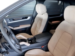 Porsche Cayenne Base AWD 2026