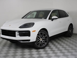 Porsche Cayenne Base AWD 2026