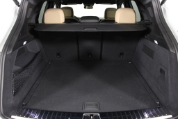 Porsche Cayenne Base AWD 2026