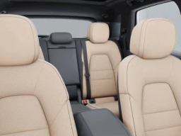 Porsche Cayenne Base AWD 2026