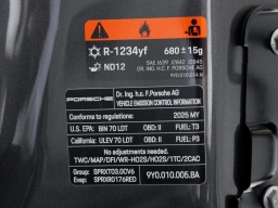 Porsche Cayenne Base AWD 2025