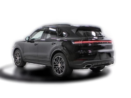 Porsche Cayenne Base AWD 2026
