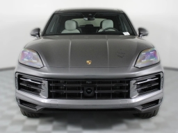 Porsche Cayenne Base AWD 2026