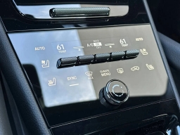 Porsche Cayenne Base AWD 2026