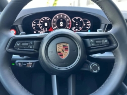 Porsche Cayenne Base AWD 2026