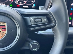 Porsche Cayenne Base AWD 2026