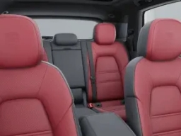 Porsche Cayenne Base AWD 2026