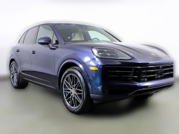 Porsche Cayenne Base AWD 2026