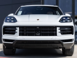 Porsche Cayenne Base AWD 2026