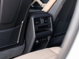 Porsche Cayenne Base AWD 2026