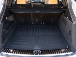 Porsche Cayenne Base AWD 2026