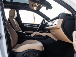 Porsche Cayenne Base AWD 2026