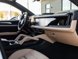 Porsche Cayenne Base AWD 2026