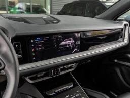 Porsche Cayenne Base AWD 2026