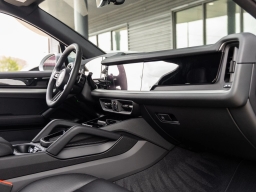 Porsche Cayenne Base AWD 2026