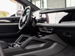 Porsche Cayenne Base AWD 2026