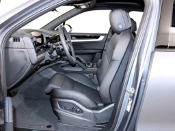 Porsche Cayenne Base AWD 2026