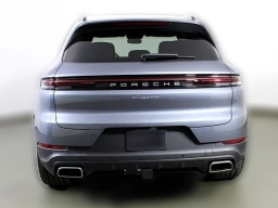 Porsche Cayenne Base AWD 2026