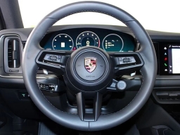 Porsche Cayenne Base AWD 2026