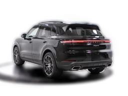 Porsche Cayenne Base AWD 2026
