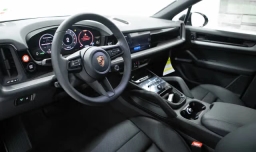 Porsche Cayenne Base AWD 2026