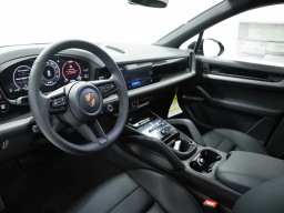 Porsche Cayenne Base AWD 2026