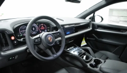 Porsche Cayenne Base AWD 2026