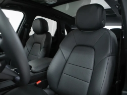 Porsche Cayenne Base AWD 2026