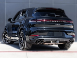 Porsche Cayenne Base AWD 2026