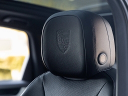 Porsche Cayenne Base AWD 2026