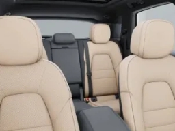 Porsche Cayenne Base AWD 2026