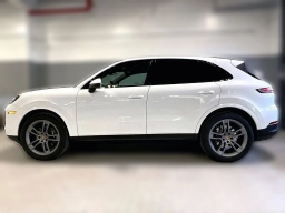 Porsche Cayenne Base AWD 2026