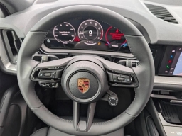 Porsche Cayenne Base AWD 2026