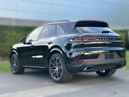 Porsche Cayenne Base AWD 2026