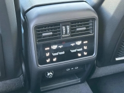 Porsche Cayenne Base AWD 2026