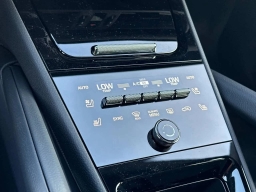 Porsche Cayenne Base AWD 2026