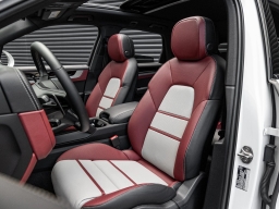 Porsche Cayenne Base AWD 2026