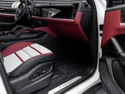 Porsche Cayenne Base AWD 2026