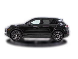 Porsche Cayenne Base AWD 2026