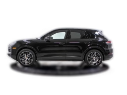 Porsche Cayenne Base AWD 2026